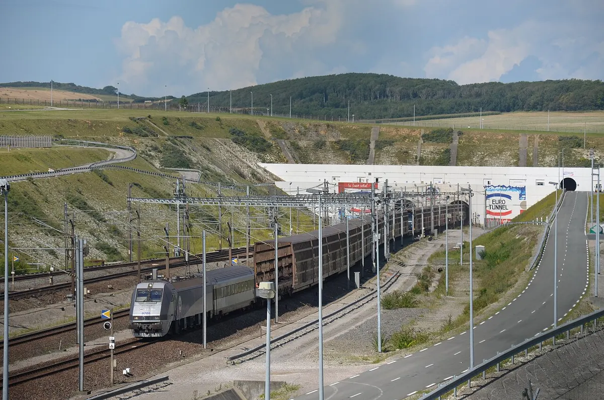 LeShuttle